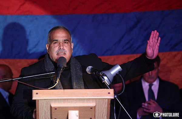 Րաֆֆի Հովհաննիսյանի անդրադարձը