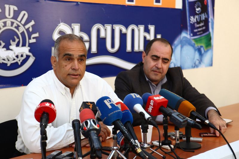 Րաֆֆի Հովհաննիսյանը հայտարարեց իր թեկնածության առաջադրման մասին
