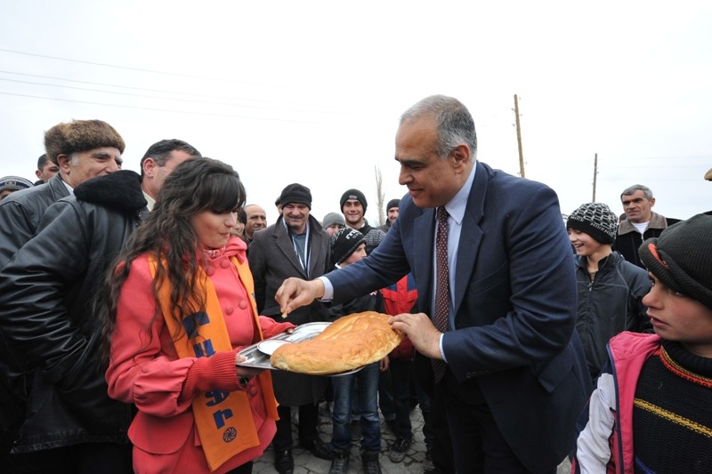 Րաֆֆի Հովհաննիսյան. «Գյուղացին իրական աջակցության կարիք ունի»