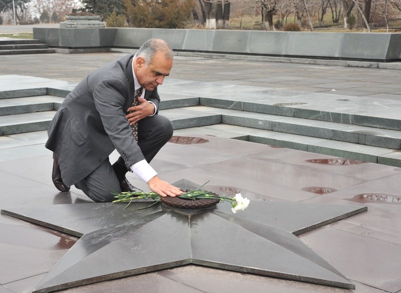 Րաֆֆի Հովհաննիսյանը Եռաբլուրից հետո մեկնեց Թալինի մարզ