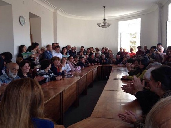 Հանդիպումներ Գյումրի և Վանաձոր քաղաքներում