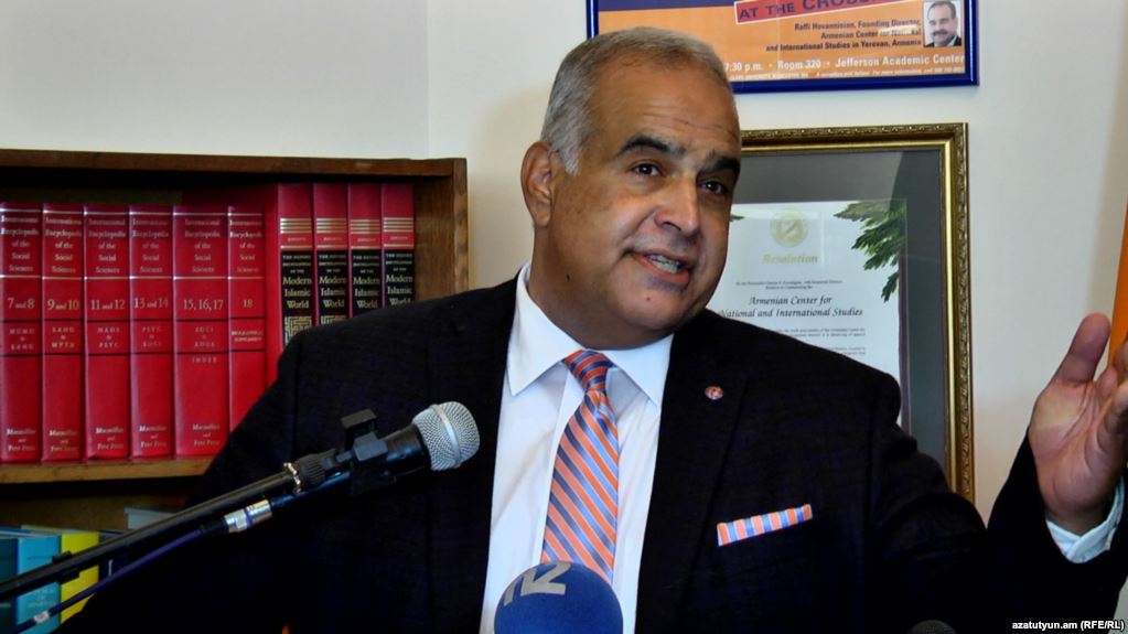 HERITAGE MARKS 15TH BIRTHDAY, REPUBLIC&rsquo;S 26TH